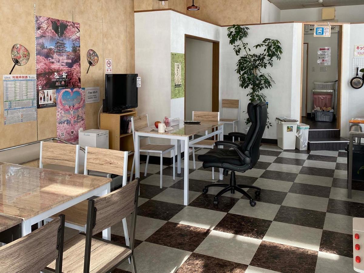 Hostel Hirosaki Exteriör bild